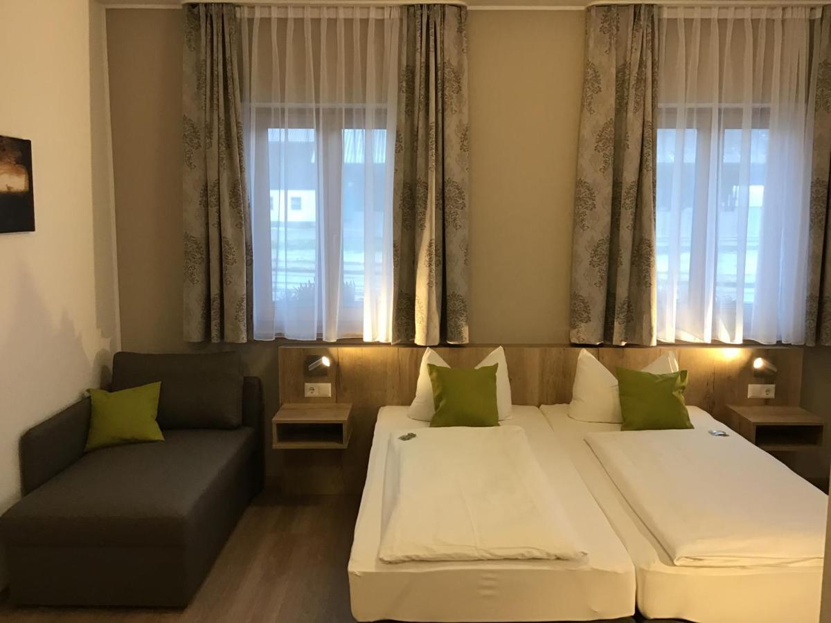 Gasthof Hotel Esterer Rosenheim Kültér fotó